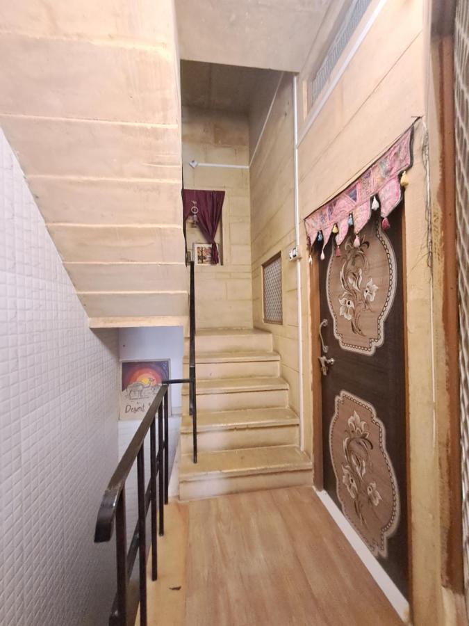 Bob Cafe & Guest House ไจซัลเมอร์ ภายนอก รูปภาพ
