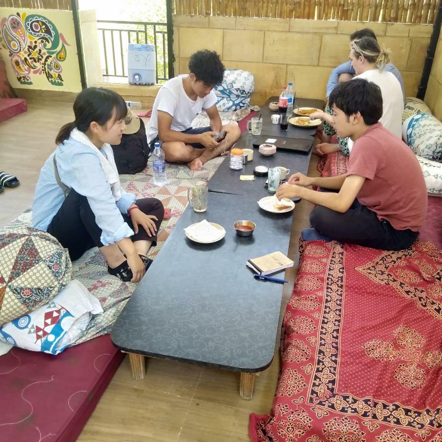Bob Cafe & Guest House ไจซัลเมอร์ ภายนอก รูปภาพ